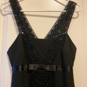 Kay Unger Black cocktail dress size 4
